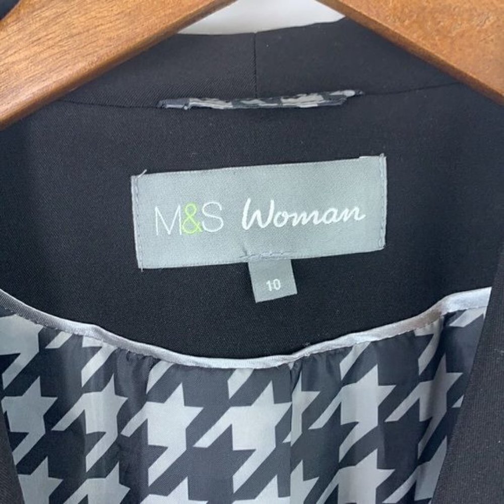 Marks & Spencer Woman Black Lined Fitted Dress Jacket - Size UK10/US6, - Picture 3 of 10